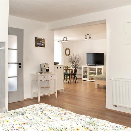 Apartman Mloci Udoli • Podyji Znojmo Bagian luar foto